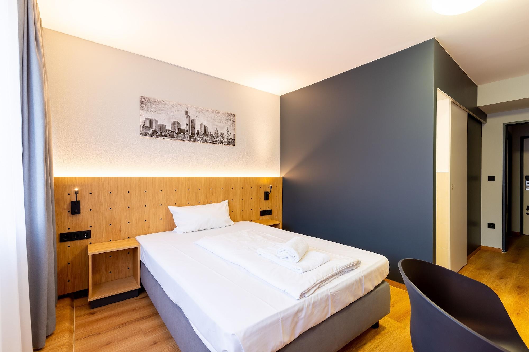 โรงแรมเอ็มเค แฟรงค์เฟิร์ต Frankfurt am Main ภายนอก รูปภาพ