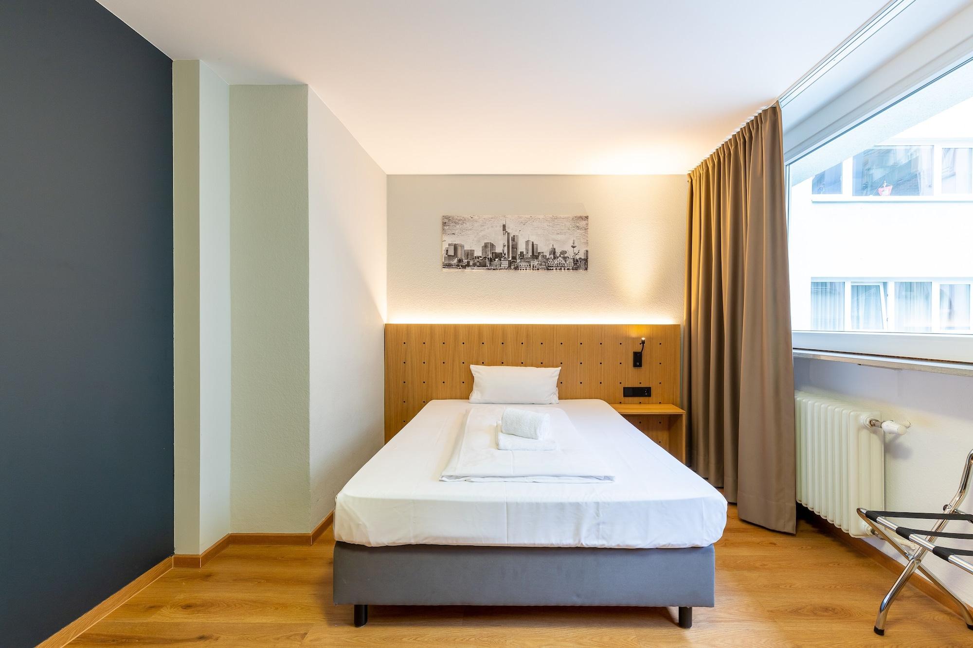 โรงแรมเอ็มเค แฟรงค์เฟิร์ต Frankfurt am Main ภายนอก รูปภาพ