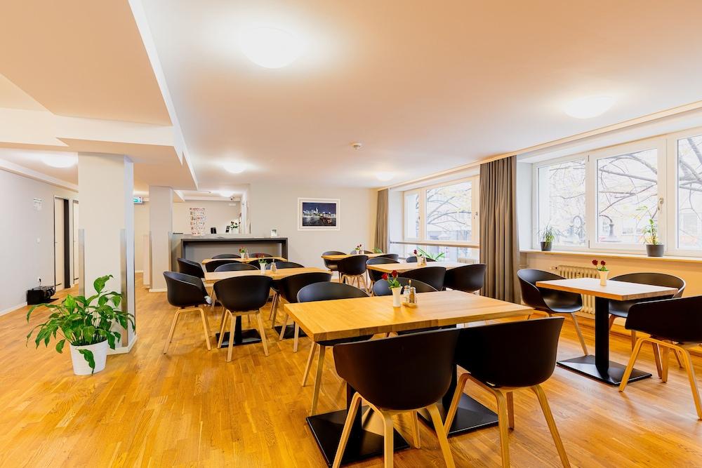 โรงแรมเอ็มเค แฟรงค์เฟิร์ต Frankfurt am Main ภายนอก รูปภาพ