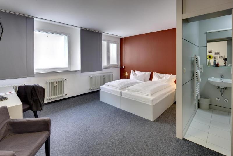 โรงแรมเอ็มเค แฟรงค์เฟิร์ต Frankfurt am Main ภายนอก รูปภาพ